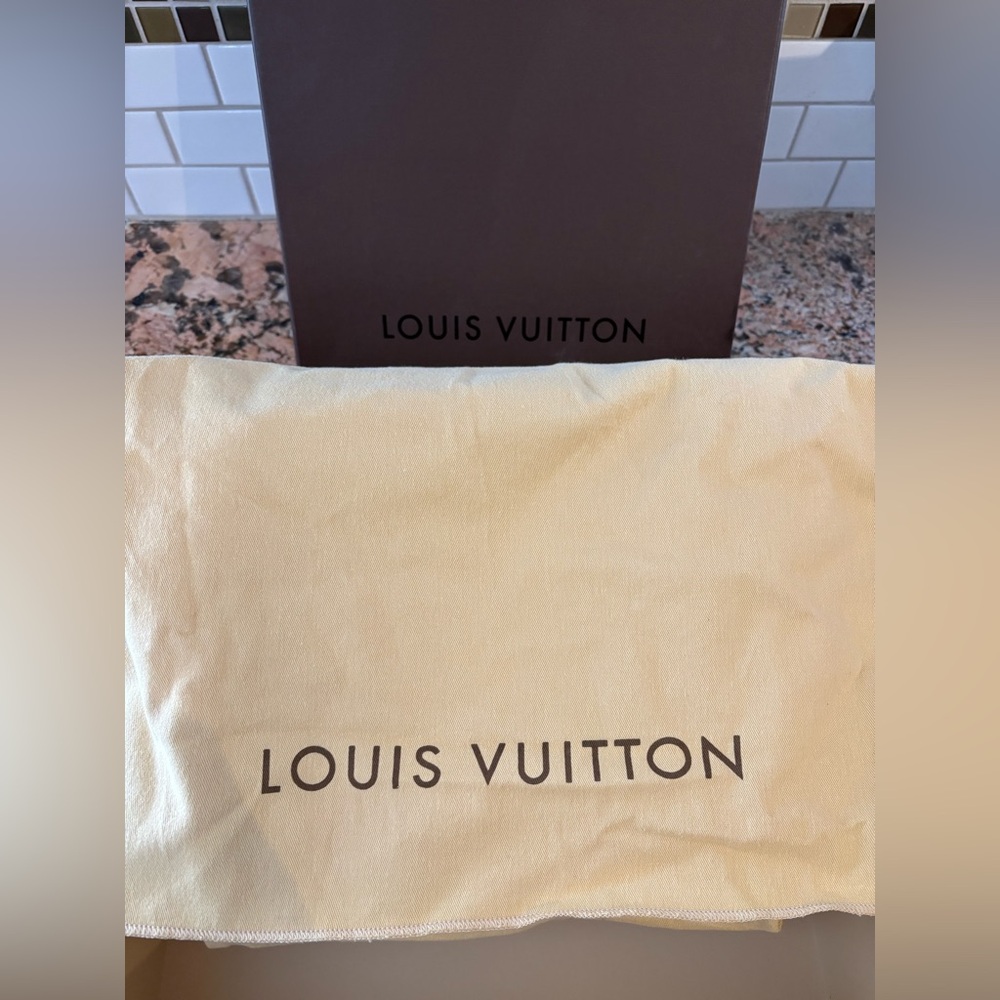 Louis Vuitton Monogram Cerises Speedy 25 - Picture 15 of 15